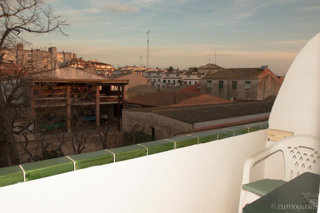 Hostal Plaja I Pati De Can Plaja ปาลาฟรูเจย์ ภายนอก รูปภาพ