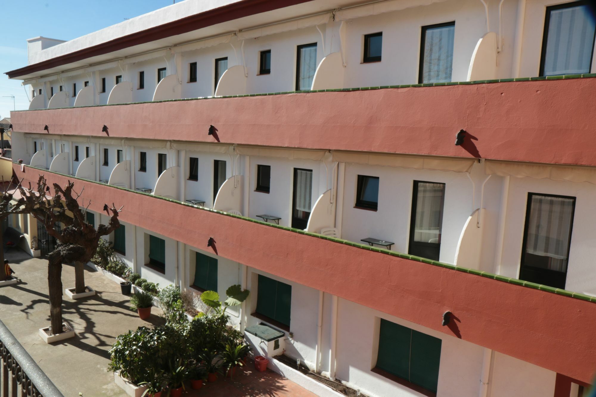 Hostal Plaja I Pati De Can Plaja ปาลาฟรูเจย์ ภายนอก รูปภาพ